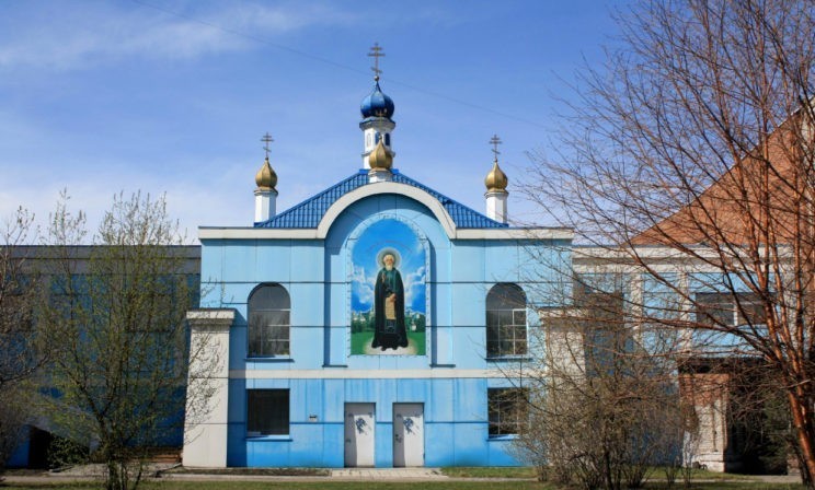 «Для нас это норма – получать развалины и восстанавливать их». 8 храмов, расположенных в необычных зданиях