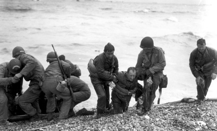«Фашисты стреляли в союзников, как в уток». Жена русского офицера британской армии – о высадке войск в Нормандии