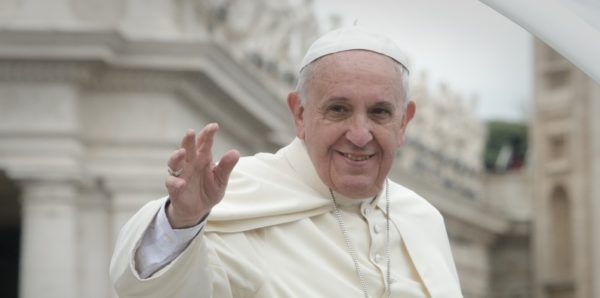 Папа Римский изменил часть молитвы “Отче наш”