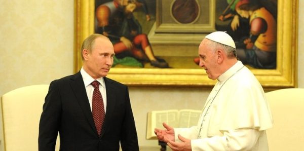 Владимир Путин встретится с Папой Римским в июле
