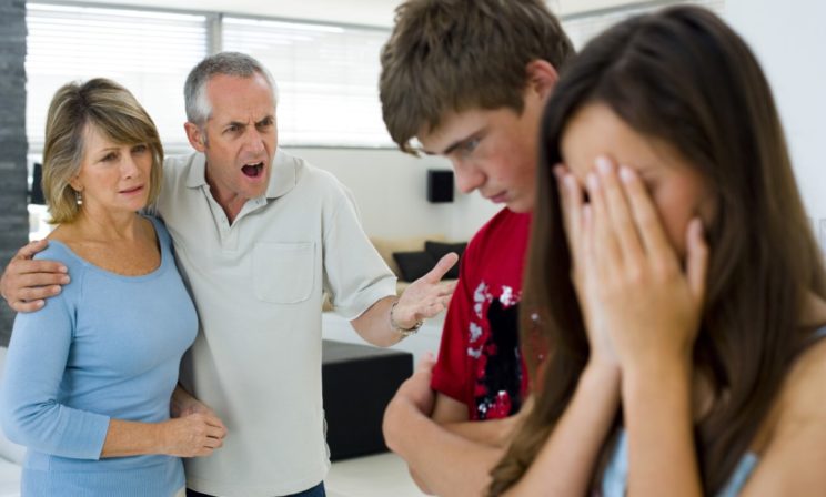 В детстве вы были очень хорошими мальчиками и девочками? С появлением детей у вас начнется переходный возраст