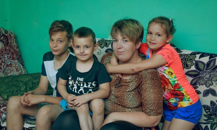 «Прощайтесь с ребенком, ему осталось пару часов». Мама, которая не имеет права устать