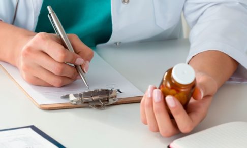 Минздрав упростит выписку наркотических лекарств для пациентов на дому