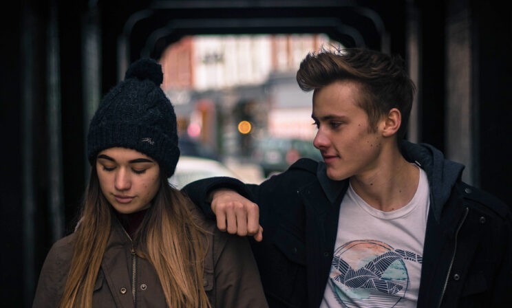 К дочери начали приставать на улице. Что делать? 7 советов для подростков (и взрослых тоже)