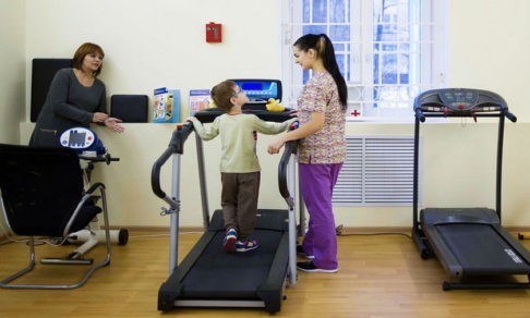 Чуда не происходит. Что известно об эффективности методов лечения ДЦП