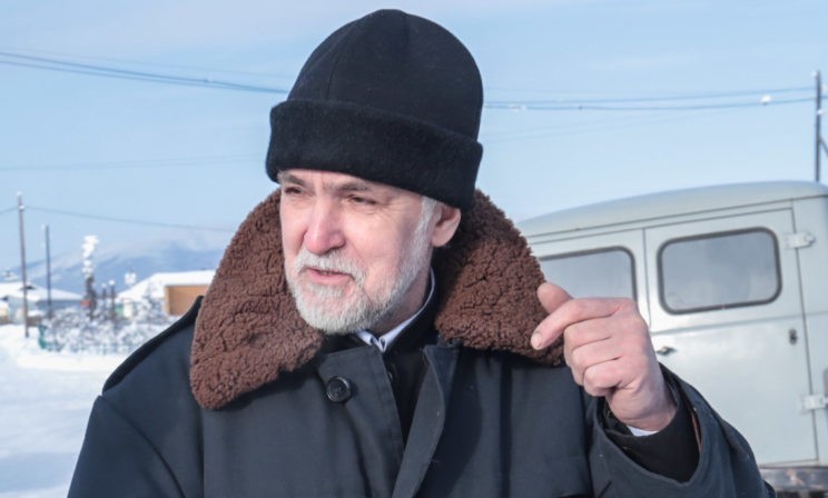 «По своей воле я бы с Севера не уехал». Как живет священник, до которого не дозвониться