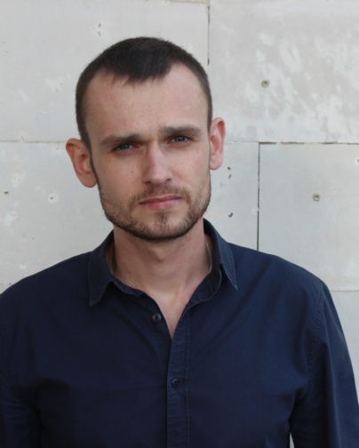 От химии на руках были такие сильные ожоги, что начала слезать кожа