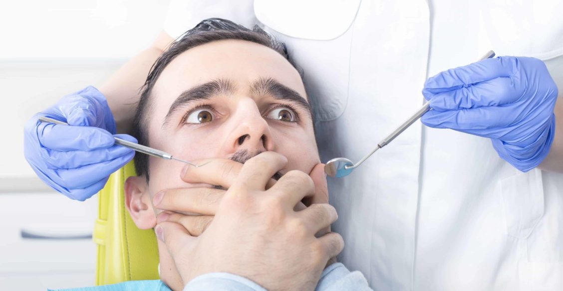 «Я начал кричать еще до того, как врач приступила к работе». В нашем воображении мы страдаем гораздо больше