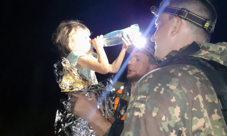 Медведь не тронул. Пятилетнюю Зарину через три дня нашли в лесу, где бродили дикие звери