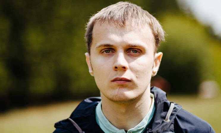 «На полу лежал сын, он хрипел, глаза были закрыты». Следствие закрыло дело, а Паше нужно вернуться к нормальной жизни