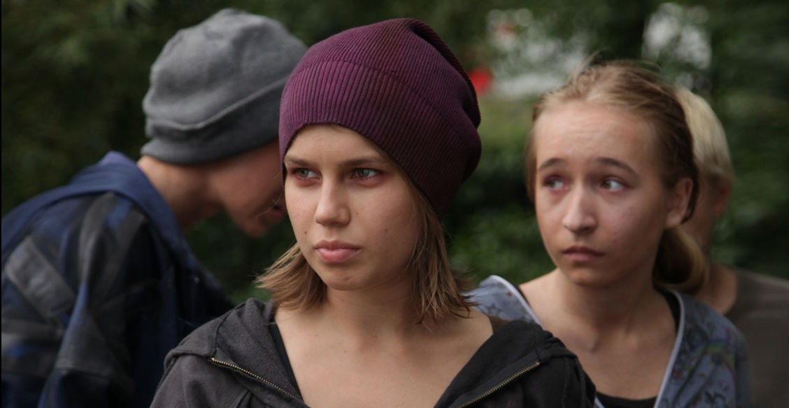 Школьнице кричали: «Добивай ее!» Каких детей видит священник на комиссии по делам несовершеннолетних