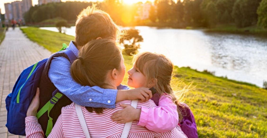“А вы что - никуда не ходите?” Еще один кружок или вменяемые родители - что бы выбрал ребенок