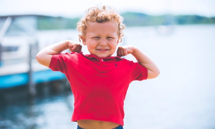 «Я – самый лучший ребенок». Какая самооценка – норма для малыша и пора ли бежать к психологу