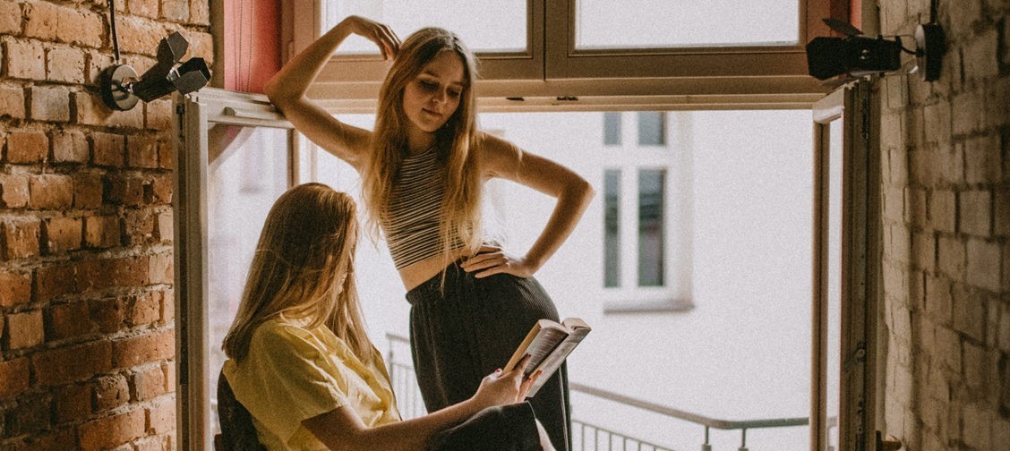 «Читай сам, большой уже!» Для чего читать вслух подросткам