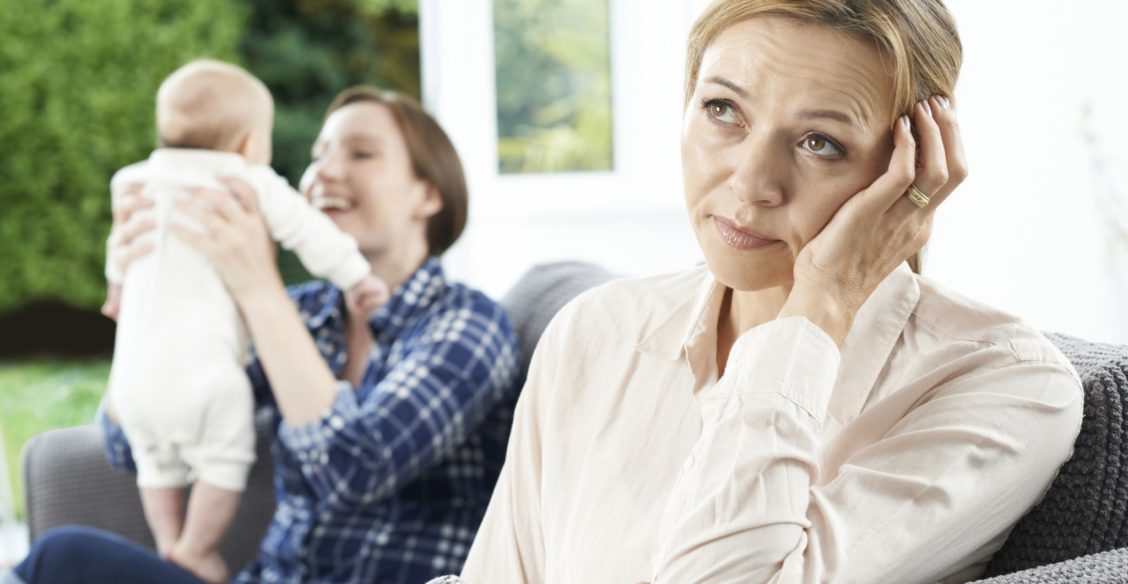 «Многие хотели бы иметь детей, но боятся будущего». Почему во всем мире падает рождаемость и что с этим делать