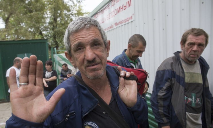 «Зачем я сюда поперся?» Люди, которые поехали в Москву за счастьем и остались на улице