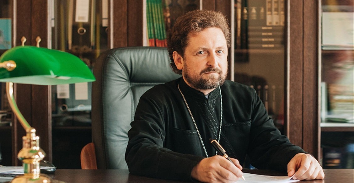 «Хотят службы на белорусском, а сами на них не ходят». Ректор Минской духовной академии – о языке, автокефалии и богословской науке в Белоруссии