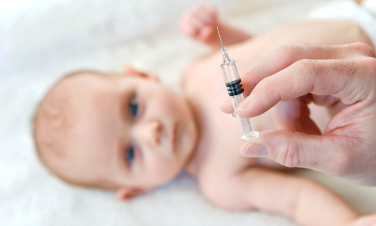 «БЦЖ нужна, а вот нужна ли ревакцинация». Что думают педиатры о новом календаре прививок