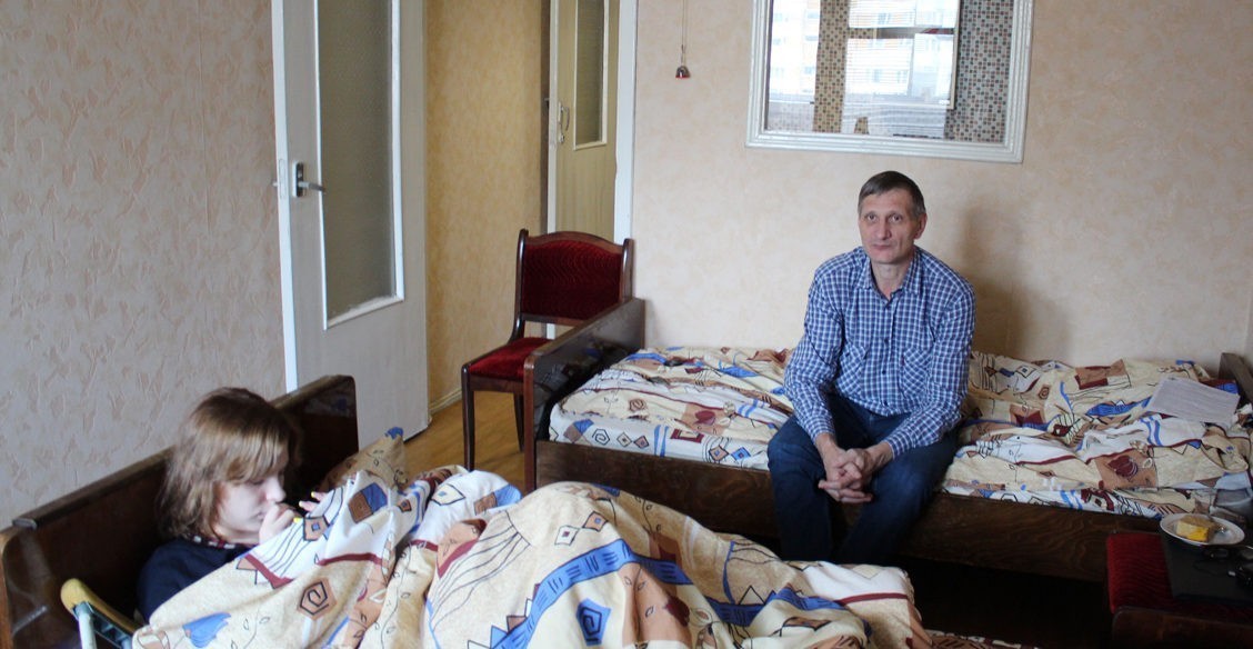 «Все хотят побыстрее забыть». Год после теракта в Керчи