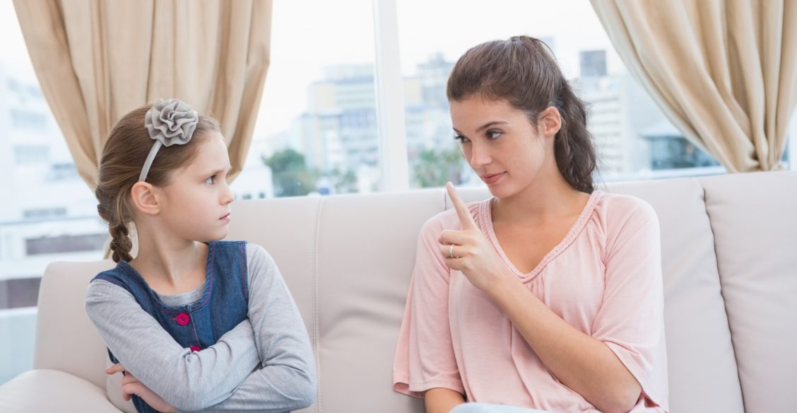 «Если мама холодна — мы считаем себя обузой». Но речь не о том, чтобы оспаривать старания родителей