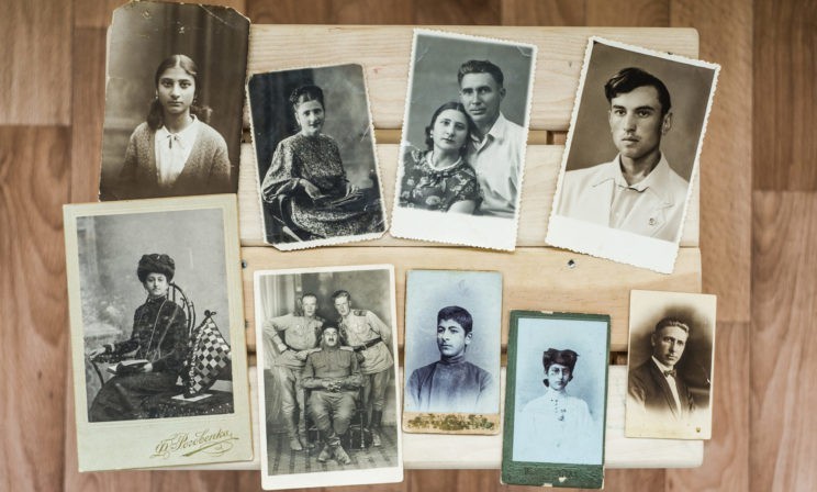 «Мама заказала себе из Китая шелковый зонтик». История одной семьи и эхо тяжелого времени