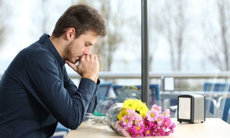 Получим подарок или встретим любовь – и станем наконец счастливыми? Ложь и обман