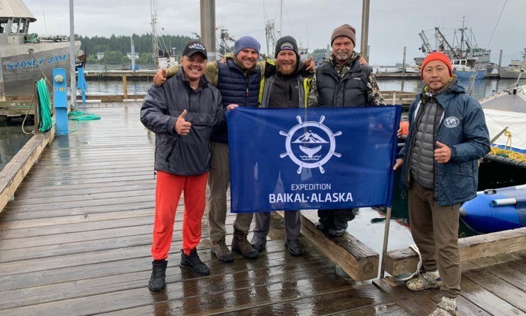 Американцы говорили: «Crazy Russians!» Как сибиряки на катамаране до Аляски ходили