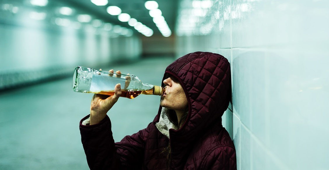 Я — алкоголичка и наркоманка. А люди вокруг не догадывались