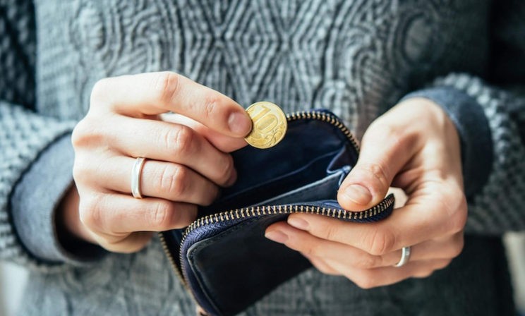 «Беднеем, но медленно». Эксперты об относительной, абсолютной и субъективной бедности в России