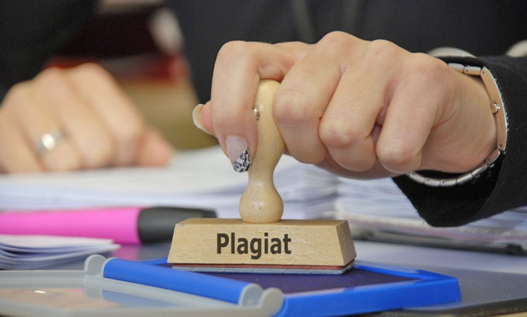 “Все смирились с плагиатом, но правила игры изменились”. Как комиссия РАН отзывала статьи из научных журналов