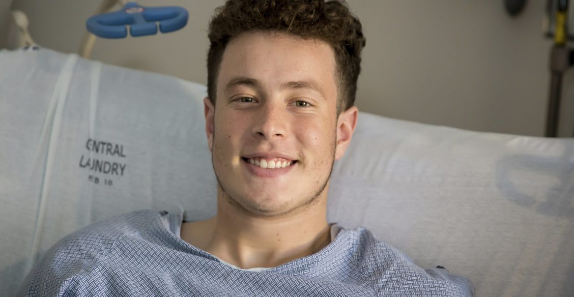 Подросток выжил после 30 часов в горах. Он выкопал снежную пещеру и заводил будильник каждые полчаса