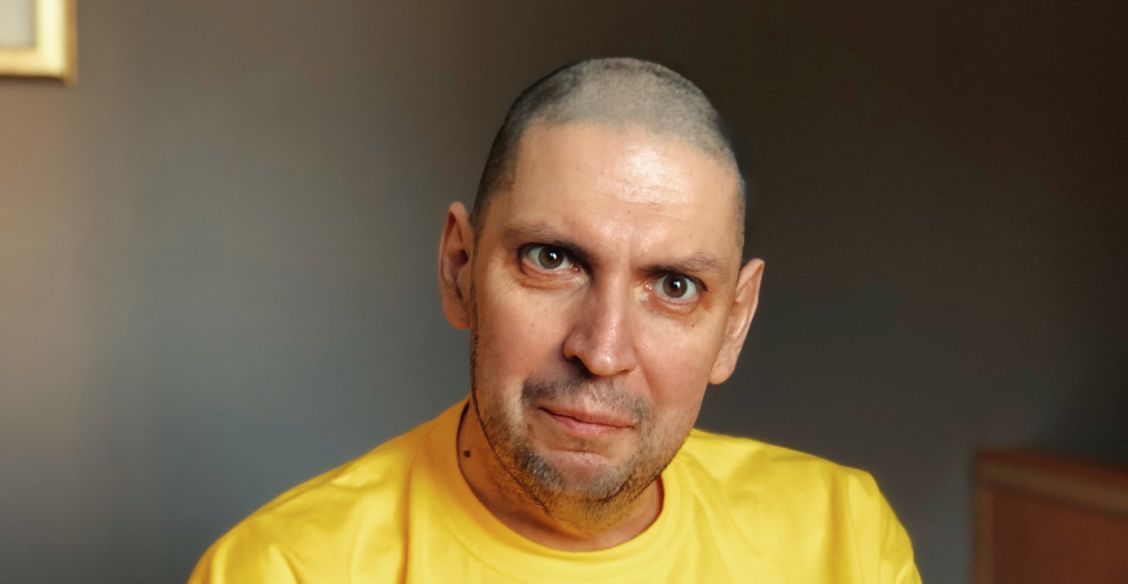 «Ударили по голове – а через неделю он впал в кому». Роману лучше, но деньги кончились