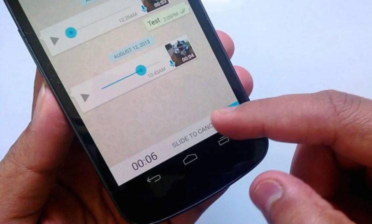 «Удаляю, не прослушивая». Почему люди ненавидят голосовые сообщения