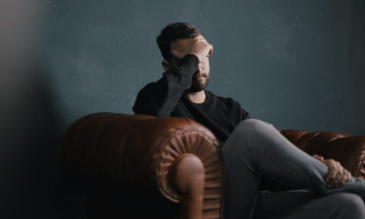 «Зачем вы миндальничаете с агрессорами?» Психолог, который работает с теми, кто бьет