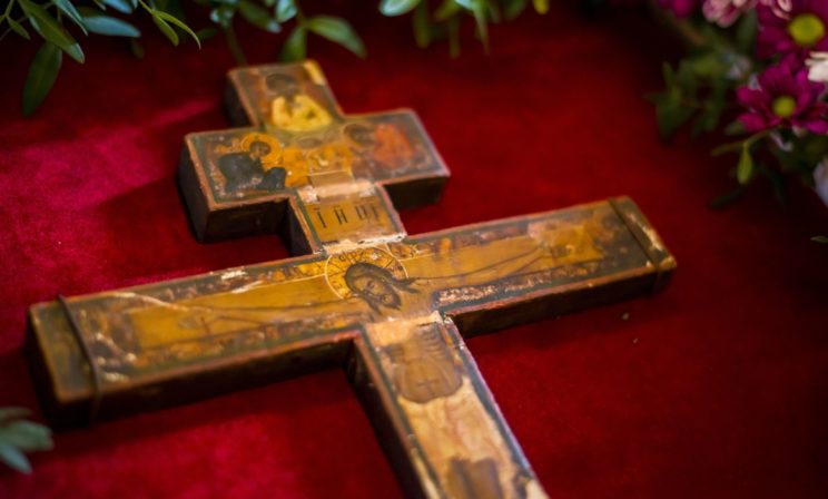 Неделя Крестопоклонная: история, смысл, песнопения, цитаты (+видео, аудио)