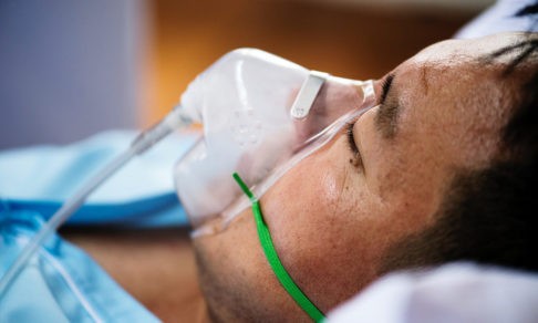 «Меня держали на кислороде». Истории людей, которые вылечились от коронавируса