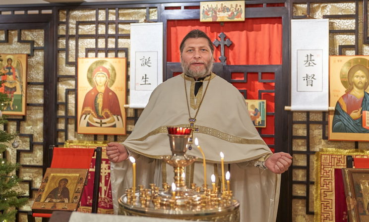 "Главная опасность пандемии — разобщение людей". Протоиерей Дионисий Поздняев — о кризисе, вере и отношениях