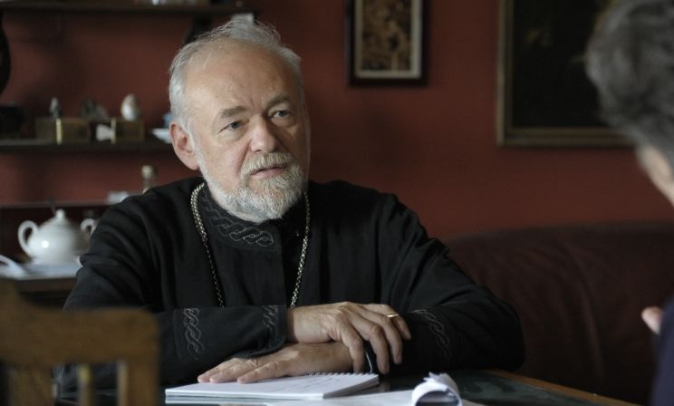 «Месяц потерпи — потом пойдешь опять по магазинам». Протоиерей Александр Степанов — о панике и благоразумии