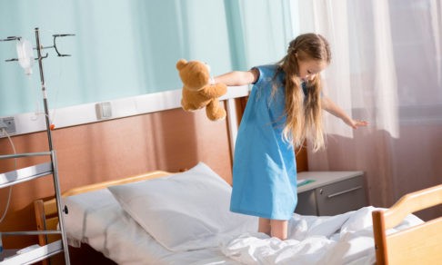 Девочка, которая жила в больнице, поедет домой?