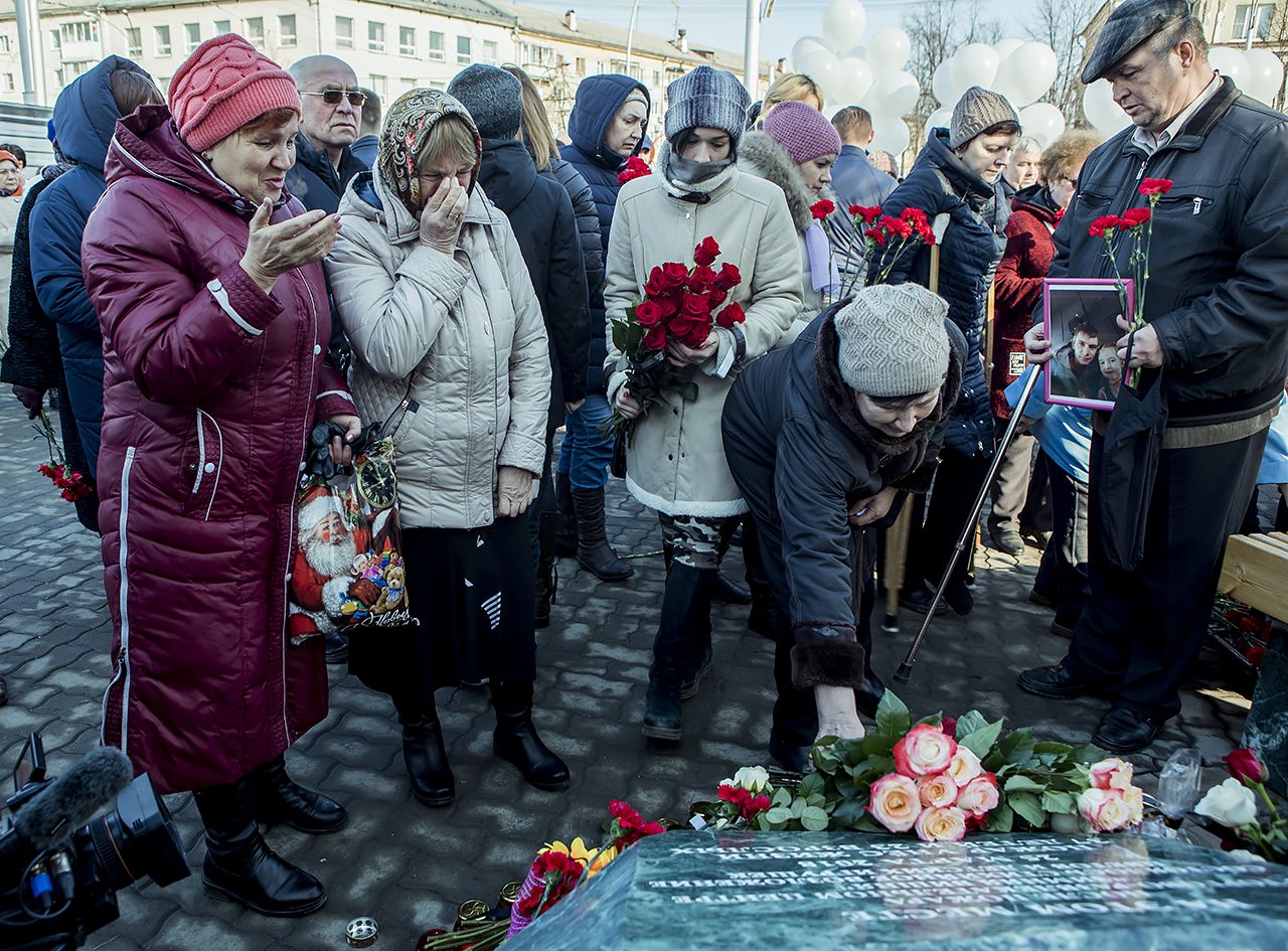 Сколько погибло кемерово. Зимняя вишня. Зимняя вишня 2016. Трагедия в зимней вишне Кемерово.