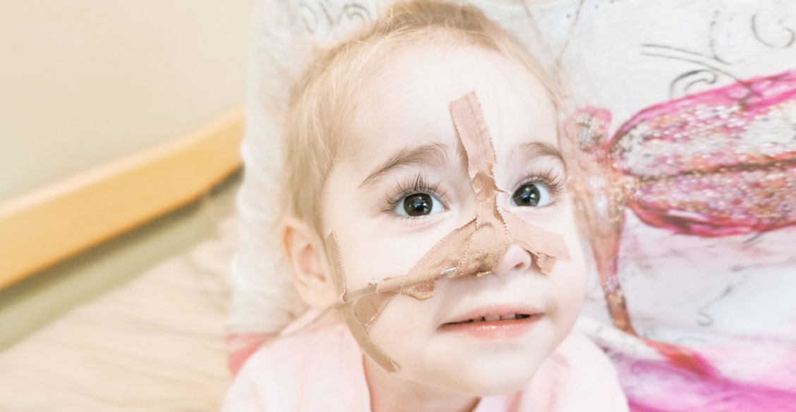 Лене сделали операцию на открытом сердце. Она перестала сидеть, ходить и говорить