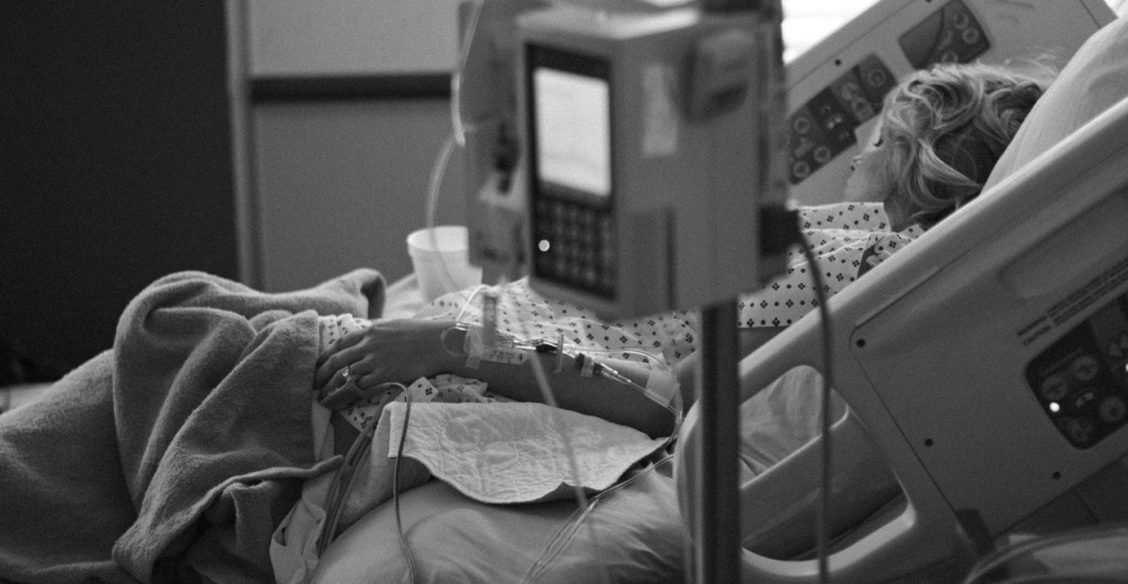 «До десятого дня помучаетесь, потом станет легче». Как россиянка болела коронавирусом во Франции