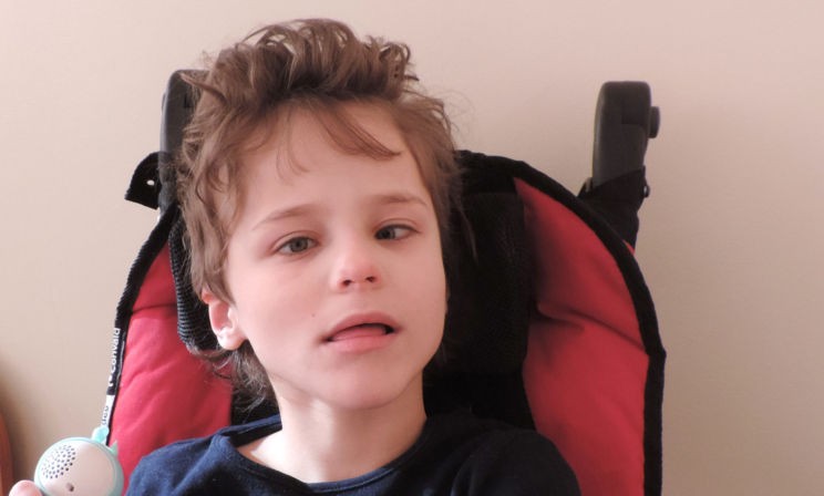 Настя в изоляции и без лекарств. Приступ может начаться в любой момент