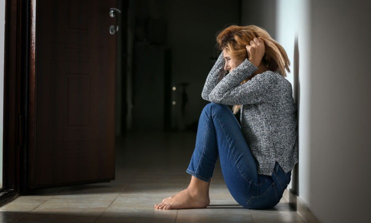 «Нашу семью призывали сжечь». Как за коронавирус травят даже тех, кто не болел