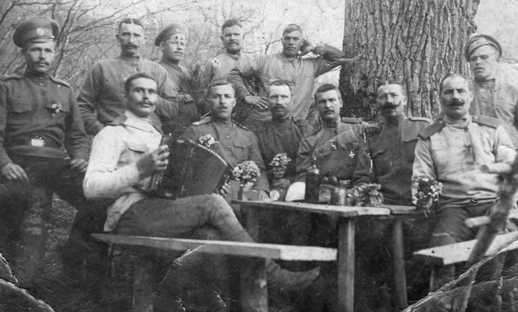 Когда вся Россия пела «Христос воскресе», наши герои с криками «ура» брали высоту