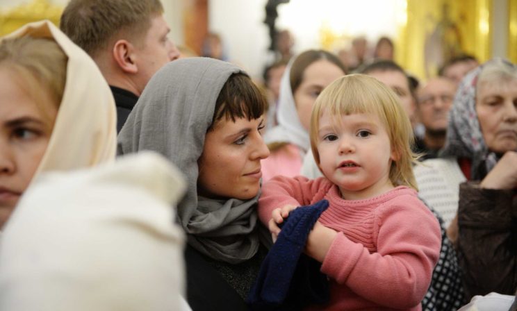 «Мои родители придираются к жене — почему?» Архимандрит Андрей (Конанос) — о самоотверженности и границах