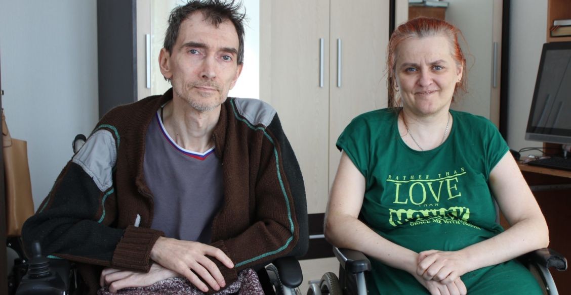 «Каждый день я ищу причины для радости». Супруги из Новосибирска познакомились в больнице