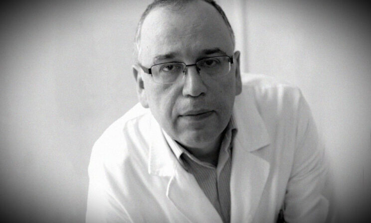 «Он для многих был волшебником». Памяти врача Александра Бессмертного, который умер от COVID-19