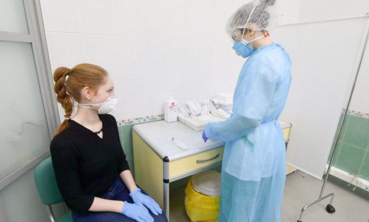 «Чтобы тесту можно было верить, переболеть должен каждый пятый». Что не так сегодня с анализом на антитела