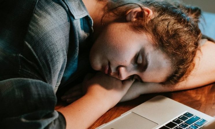 Выгорание докатилось до самых стойких. Что делать, если работа на карантине вас сломала